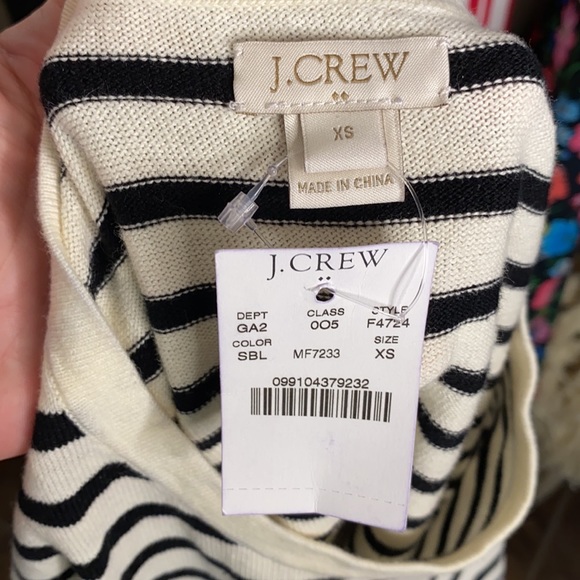 J Crew Black and White Striped 💯 Cotton Sweater - Picture 7 of 8